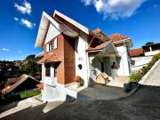 Casa / Sobrado para Venda em Campos do Jordão/SP Vila...