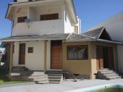 Casa / Sobrado para Venda em Canoas/RS Centro 4 Quartos