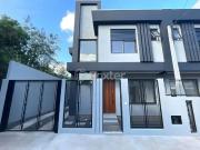 Casa / Sobrado para Venda em Canoas/RS Estância Velha 3...