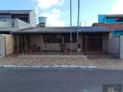 Casa / Sobrado para Venda em Canoas/RS Guajuviras 4 Quartos