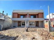 Casa / Sobrado para Venda em Canoas/RS Igara 3 Quartos