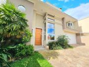 Casa / Sobrado para Venda em Canoas/RS Igara 3 Quartos