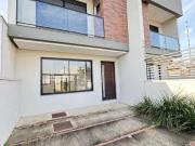 Casa / Sobrado para Venda em Canoas/RS Igara 3 Quartos