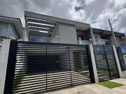 Casa / Sobrado para Venda em Canoas/RS Igara 3 Quartos