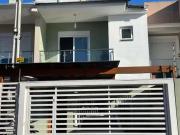 Casa / Sobrado para Venda em Canoas/RS Igara 3 Quartos