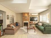 Casa / Sobrado para Venda em Canoas/RS Igara 4 Quartos