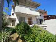 Casa / Sobrado para Venda em Canoas/RS Jardim do Lago 4...