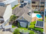 Casa / Sobrado para Venda em Canoas/RS Marechal Rondon 3...