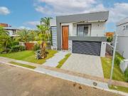 Casa / Sobrado para Venda em Canoas/RS Marechal Rondon 4...