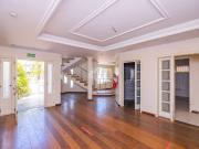 Casa / Sobrado para Venda em Canoas/RS Marechal Rondon 5...