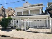 Casa / Sobrado para Venda em Canoas/RS Moinhos De Vento...