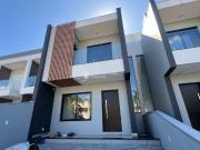 Casa / Sobrado para Venda em Canoas/RS São José 3 Quartos