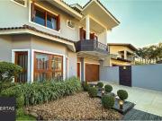 Casa / Sobrado para Venda em Canoas/RS São José 4 Quartos