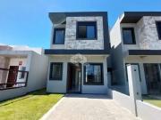 Casa / Sobrado para Venda em Capão da Canoa/RS Capão...