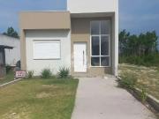 Casa / Sobrado para Venda em Capão da Canoa/RS Centro 2...