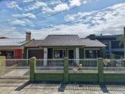 Casa / Sobrado para Venda em Capão da Canoa/RS Centro 3...