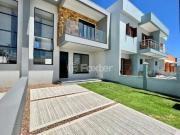 Casa / Sobrado para Venda em Capão da Canoa/RS Centro 3...