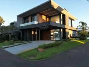 Casa / Sobrado para Venda em Capão da Canoa/RS Centro 5...