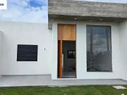 Casa / Sobrado para Venda em Capão da Canoa/RS Jardim...