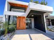 Casa / Sobrado para Venda em Capão da Canoa/RS Zona...