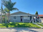 Casa / Sobrado para Venda em Capão da Canoa/RS Zona...