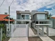 Casa / Sobrado para Venda em Capão da Canoa/RS Zona Nova...