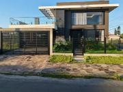 Casa / Sobrado para Venda em Capão da Canoa/RS Zona Nova...