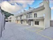 Casa / Sobrado para Venda em Caraguatatuba/SP Centro 2...