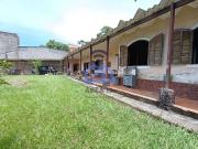 Casa / Sobrado para Venda em Caraguatatuba/SP Centro 4...