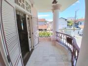 Casa / Sobrado para Venda em Caraguatatuba/SP Centro 4...