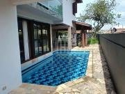 Casa / Sobrado para Venda em Caraguatatuba/SP Centro 4...