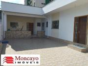 Casa / Sobrado para Venda em Caraguatatuba/SP Centro 4...