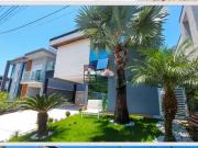 Casa / Sobrado para Venda em Caraguatatuba/SP Costa Nova...