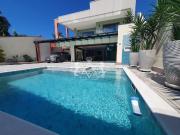 Casa / Sobrado para Venda em Caraguatatuba/SP Jardim...