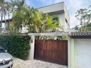 Casa / Sobrado para Venda em Caraguatatuba/SP Jardim...