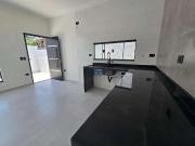 Casa / Sobrado para Venda em Caraguatatuba/SP Jardim das...