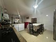 Casa / Sobrado para Venda em Caraguatatuba/SP Jardim das...