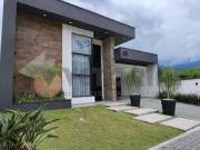 Casa / Sobrado para Venda em Caraguatatuba/SP Mar Verde...