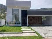 Casa / Sobrado para Venda em Caraguatatuba/SP Mar Verde...