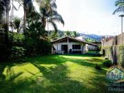 Casa / Sobrado para Venda em Caraguatatuba/SP Martim de...