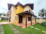 Casa / Sobrado para Venda em Caraguatatuba/SP Martim de...