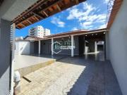 Casa / Sobrado para Venda em Caraguatatuba/SP Martim de...