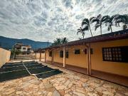 Casa / Sobrado para Venda em Caraguatatuba/SP Massaguaçu...