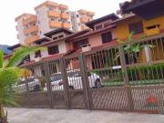Casa / Sobrado para Venda em Caraguatatuba/SP Massaguaçu...