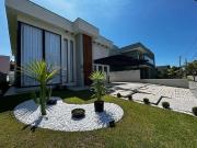 Casa / Sobrado para Venda em Caraguatatuba/SP Massaguaçu...