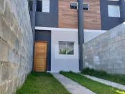 Casa / Sobrado para Venda em Caraguatatuba/SP Perequê...
