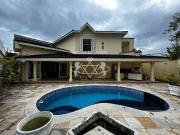 Casa / Sobrado para Venda em Caraguatatuba/SP Sumaré 4...