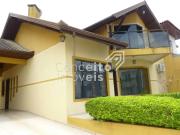 Casa / Sobrado para Venda em Carambeí/PR Centro 4 Quartos