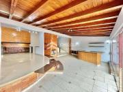 Casa / Sobrado para Venda em Carapicuíba/SP Chácara São...