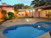 Casa / Sobrado para Venda em Carapicuíba/SP Chácara...